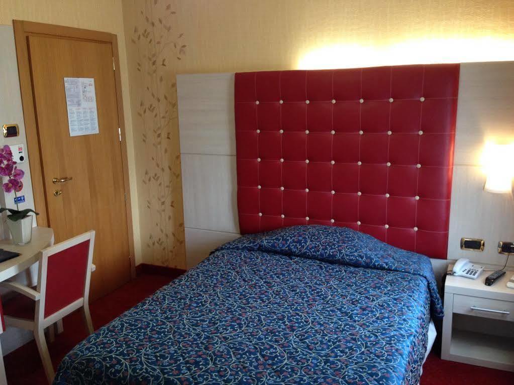 Hotel Vela D'Oro Dependence Bardolino Extérieur photo